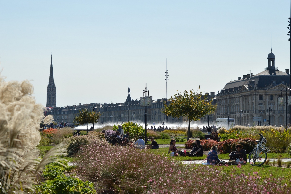 Visit Bordeaux